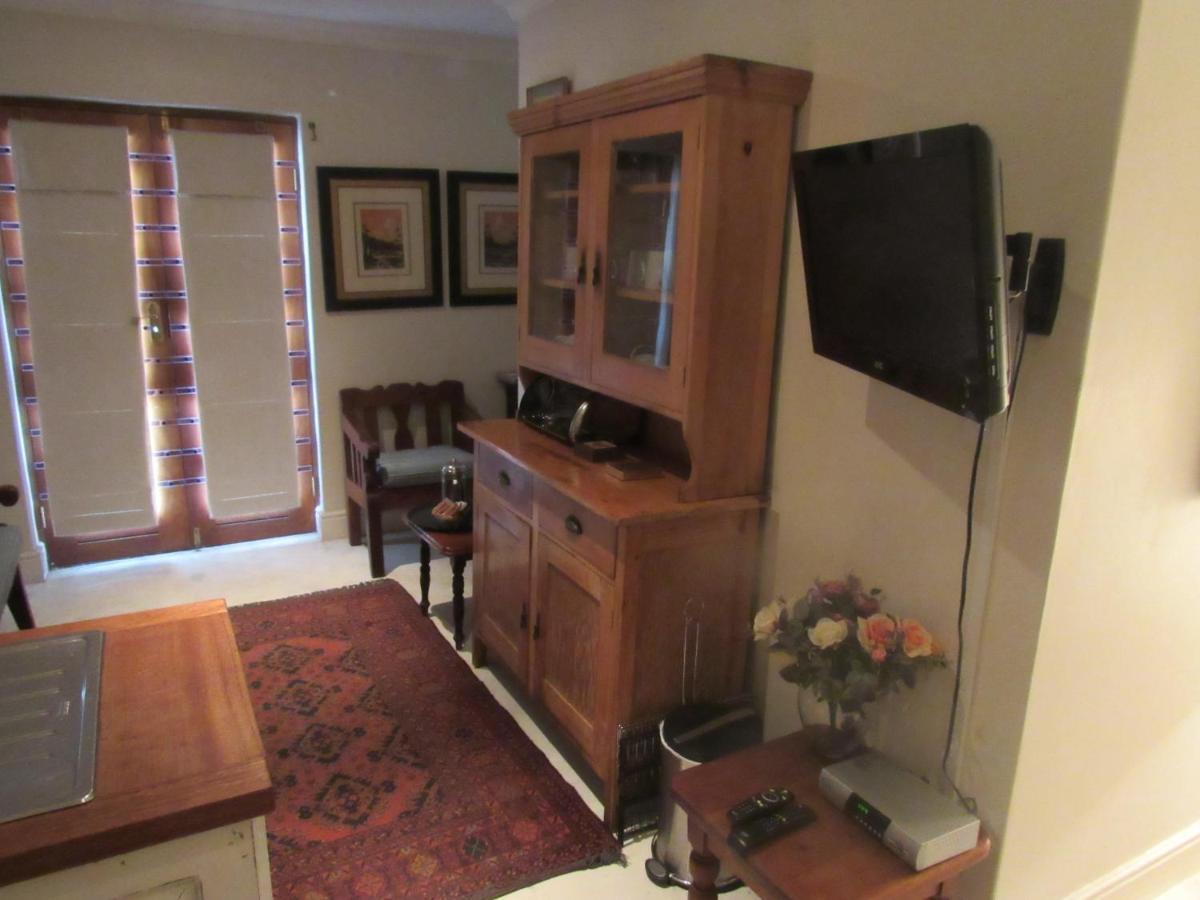 Chalet Marlyn And Dolfyn Self Catering *